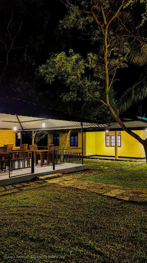 Jay'S Avenue Udawalawe Exterior photo