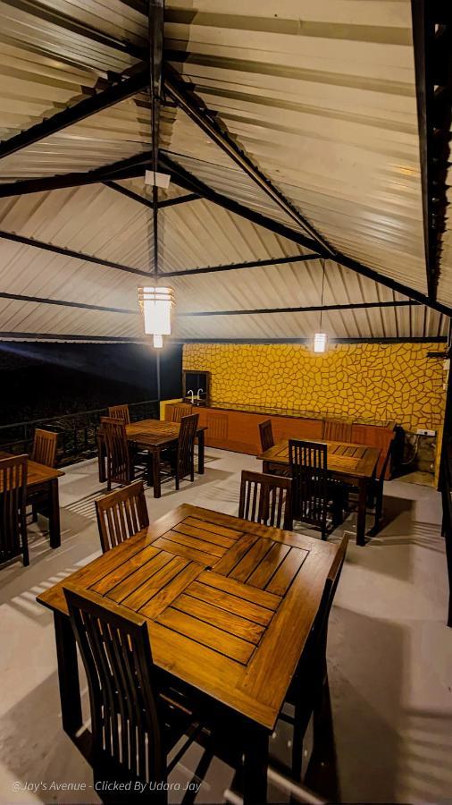 Jay'S Avenue Udawalawe Exterior photo
