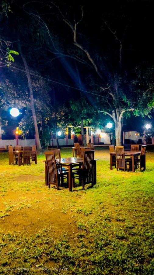 Jay'S Avenue Udawalawe Exterior photo