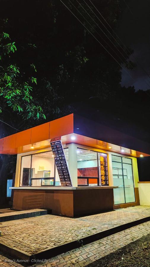Jay'S Avenue Udawalawe Exterior photo