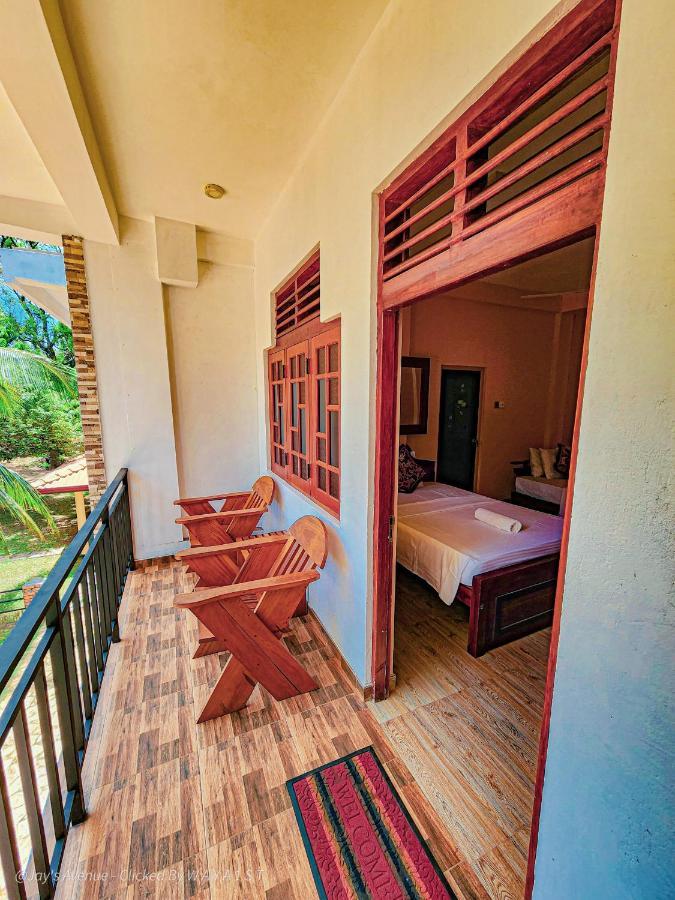 Jay'S Avenue Udawalawe Exterior photo